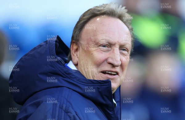 081218 - Cardiff City v Southampton, Premier League - Cardiff City manager Neil Warnock  at the start of the match