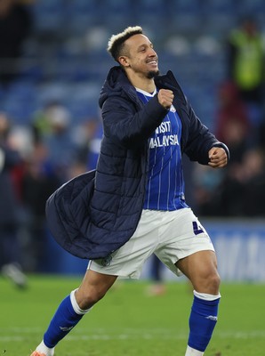 291225 - Cardiff City v Stevenage, EFL Sky Bet League 1 - Callum Robinson of Cardiff City celebrates at the end of the match