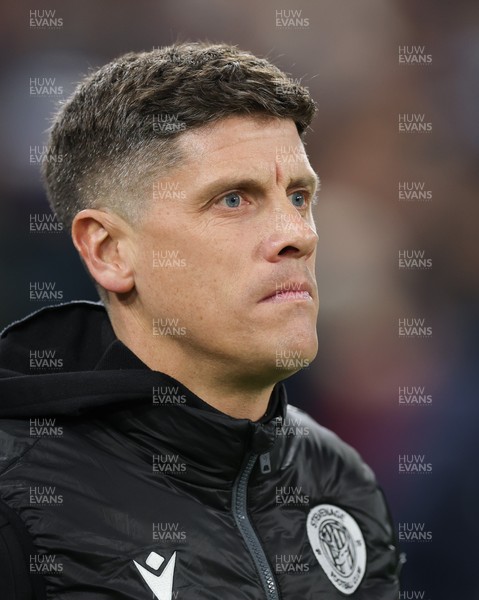 291225 - Cardiff City v Stevenage, EFL Sky Bet League 1 - Stevenage manager Alex Revell