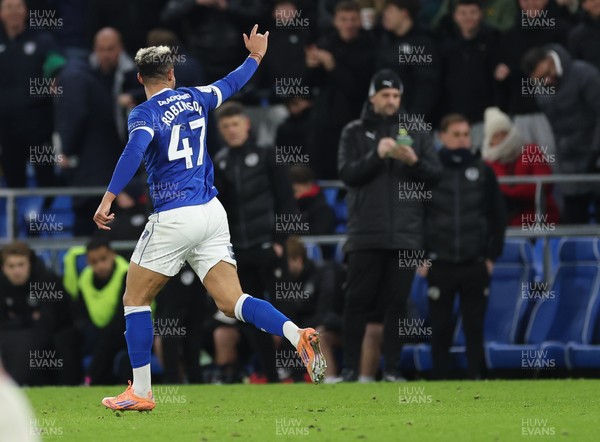 291225 - Cardiff City v Stevenage, EFL Sky Bet League 1 - Callum Robinson of Cardiff City celebrates after scoring goal