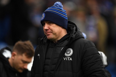 240126 - Cardiff City v Stockport County - Sky Bet League 1 - Stockport manager, Dave Challinor