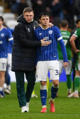 240126 - Cardiff City v Stockport County - Sky Bet League 1 - Matthew Turner of Cardiff City and Perry NG of Cardiff City at full time