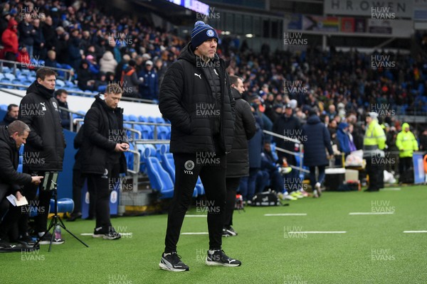 240126 - Cardiff City v Stockport County - Sky Bet League 1 - Stockport manager, Dave Challinor