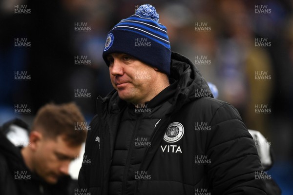 240126 - Cardiff City v Stockport County - Sky Bet League 1 - Stockport manager, Dave Challinor