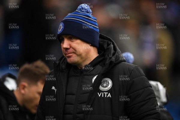 240126 - Cardiff City v Stockport County - Sky Bet League 1 - Stockport manager, Dave Challinor