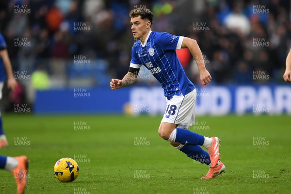 240126 - Cardiff City v Stockport County - Sky Bet League 1 - Alex Robertson of Cardiff City