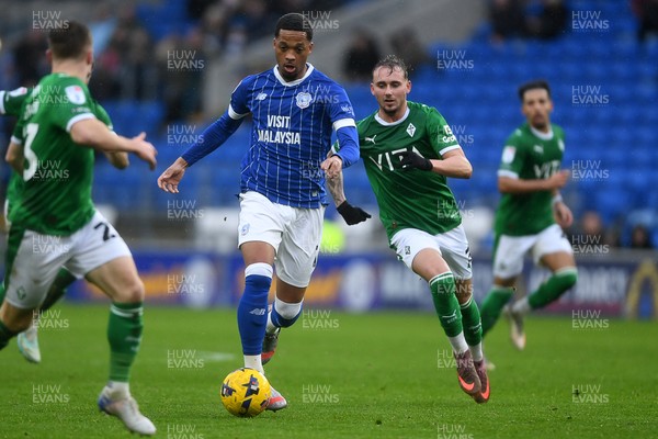 240126 - Cardiff City v Stockport County - Sky Bet League 1 - Chris Willock of Cardiff City