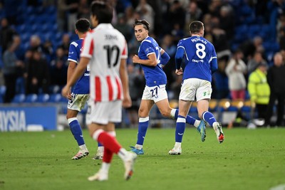 080926 - Cardiff City v Stoke City - Sky Bet Championship - Joel Colwill of Cardiff City celebrates scoring a goal with team mates