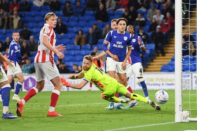 080926 - Cardiff City v Stoke City - Sky Bet Championship - Jack Moylan of Cardiff City hits the spot with a shot