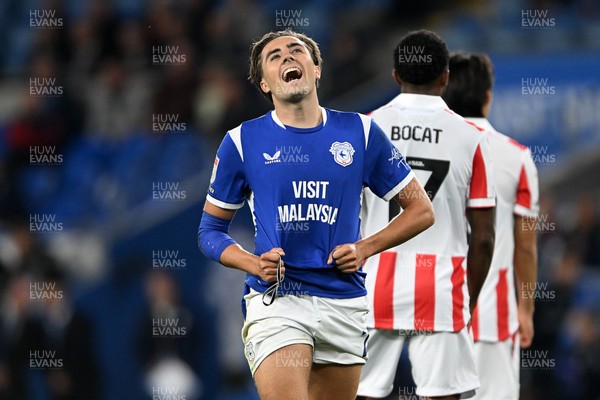 080926 - Cardiff City v Stoke City - Sky Bet Championship - Joel Colwill of Cardiff City goes close