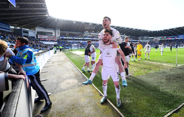 010423 - Cardiff City v Swansea City - EFL SkyBet Championship - Liam Cullen and Ryan Manning of Swansea City celebrates win
