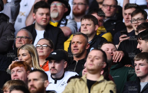 010423 - Cardiff City v Swansea City - EFL SkyBet Championship - Lee Trundle looks on from the crowd