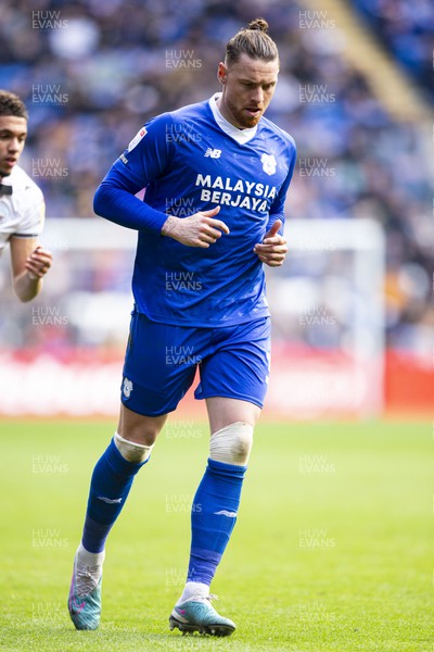 010423 - Cardiff City v Swansea City - Sky Bet Championship - Connor Wickham of Cardiff City in action
