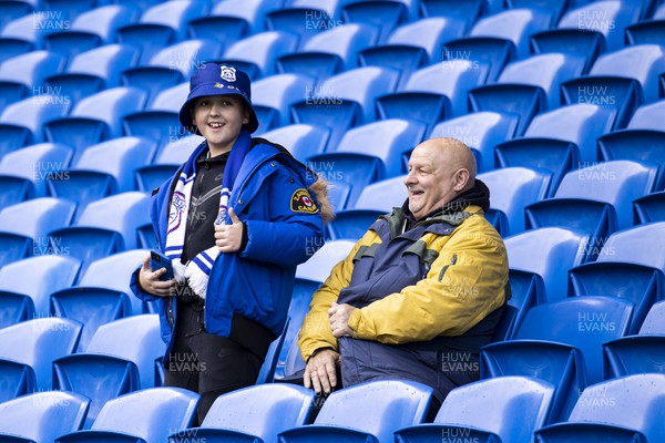 010423 - Cardiff City v Swansea City - Sky Bet Championship - Cardiff City fans arrive early