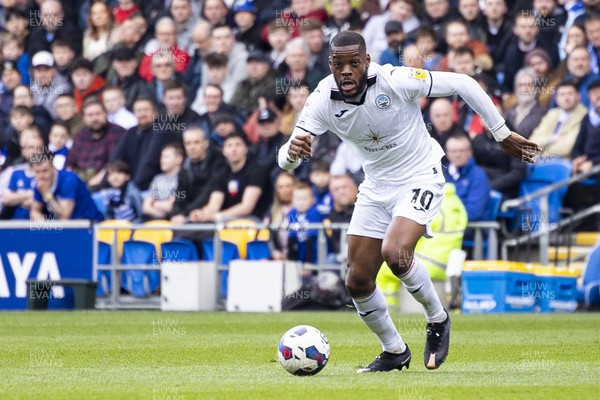 010423 - Cardiff City v Swansea City - Sky Bet Championship - Olivier Ntcham of Swansea City in action