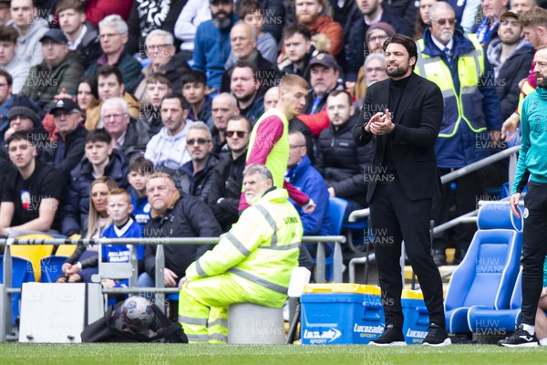 010423 - Cardiff City v Swansea City - Sky Bet Championship - Swansea City manager Russell Martin on the touchline 