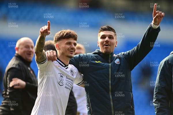 020422 - Cardiff City v Swansea City - Sky Bet Championship - Jamie Paterson of Swansea City and Joel Piroe of Swansea City celebrate at full time 
