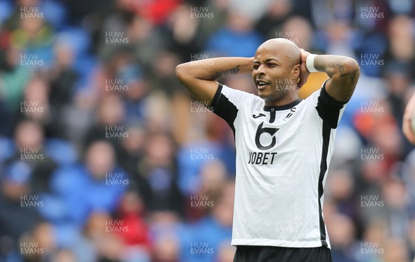 120120 - Cardiff City v Swansea City, Sky Bet Championship - Andre Ayew of Swansea City reacts after missing a chance to score