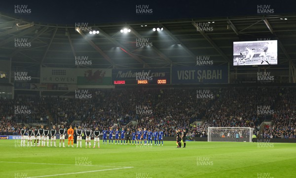 160923 - Cardiff City v Swansea City, EFL Sky Bet Championship - Minutes silence at the start of the match