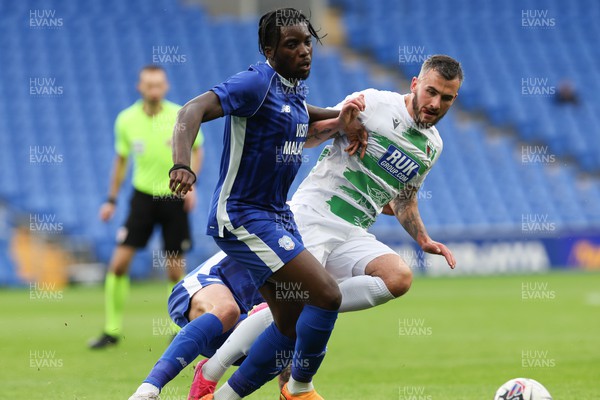 040723 - Cardiff City v The New Saints, Pre season friendly - Leo Smith of TNS is forced off the ball by Sheyi Ojo of Cardiff City and Joel Bagan of Cardiff City