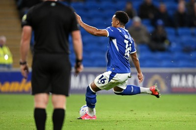 131026 - Cardiff City v Watford - Sky Bet Championship - Chris Willock of Cardiff City misses from the penalty spot