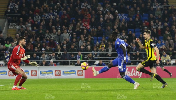 220219 - Cardiff City v Watford, Premier League - Oumar Niasse of Cardiff City sees his shot at goal saved by Watford goalkeeper Ben Foster