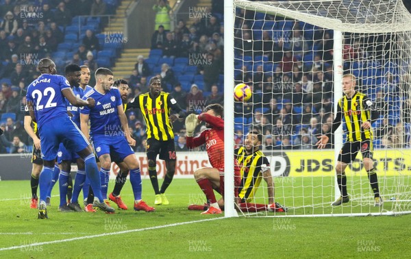 220219 - Cardiff City v Watford, Premier League - Sol Bamba of Cardiff City shoots to score goal