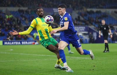 150323 - Cardiff City v West Bromwich Albion, EFL Sky Bet Championship - Callum O'Dowda of Cardiff City takes on Semi Ajayi of West Bromwich Albion