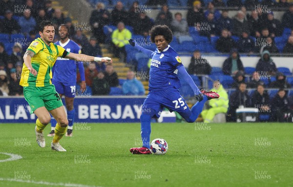 150323 - Cardiff City v West Bromwich Albion, EFL Sky Bet Championship - Jaden Philogene of Cardiff City shoots at goal