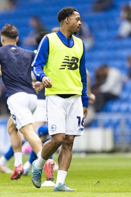 260425 - Cardiff City v West Bromwich Albion - Sky Bet Championship - Chris Willock of Cardiff City during the warm up