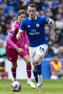 260425 - Cardiff City v West Bromwich Albion - Sky Bet Championship - David Turnbull of Cardiff City in action