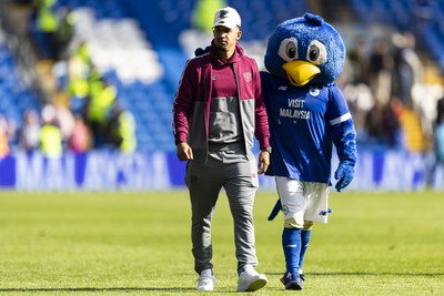 260425 - Cardiff City v West Bromwich Albion - Sky Bet Championship - Callum Robinson of Cardiff City at full time