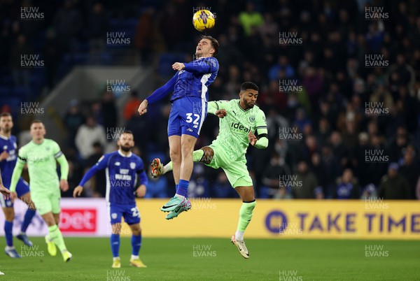 281123 - Cardiff City v West Bromwich Albion - SkyBet Championship - Ollie Tanner of Cardiff City goes for the ball