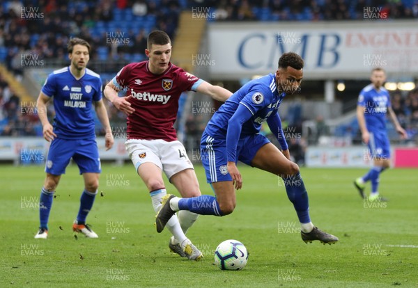 090319 - Cardiff City v West Ham United, Premier League - Josh Murphy of Cardiff City gets away from Declan Rice of West Ham United