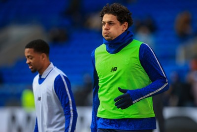 040126 - Cardiff City v Wigan Athletic - Sky Bet League 1 - Yousef Salech of Cardiff City warming up before game