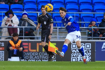 040126 - Cardiff City v Wigan Athletic - Sky Bet League 1 - Perry Ng of Cardiff City