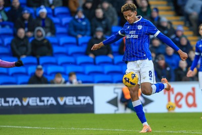 040126 - Cardiff City v Wigan Athletic - Sky Bet League 1 - Omari Kellyman of Cardiff City