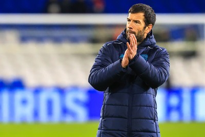 040126 - Cardiff City v Wigan Athletic - Sky Bet League 1 - Cardiff City Manager Brian Barry-Murphy applauds fans after the game