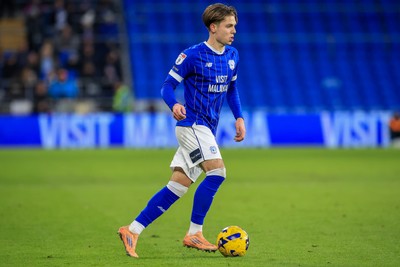 040126 - Cardiff City v Wigan Athletic - Sky Bet League 1 - Cian Ashford of Cardiff City