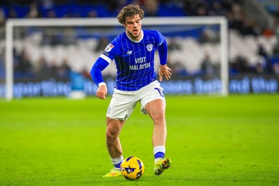 040126 - Cardiff City v Wigan Athletic - Sky Bet League 1 - Ollie Tanner of Cardiff City