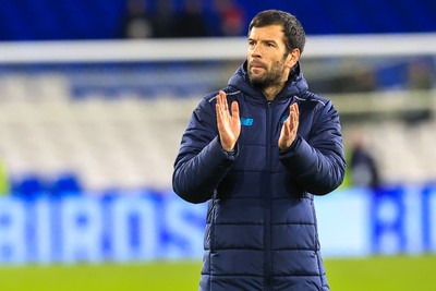 040126 - Cardiff City v Wigan Athletic - Sky Bet League 1 - Cardiff City Manager Brian Barry-Murphy applauds fans after the game