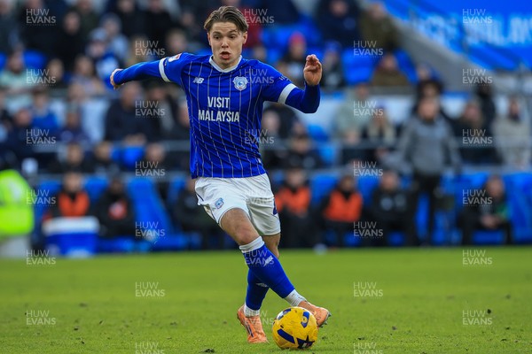 040126 - Cardiff City v Wigan Athletic - Sky Bet League 1 - Cian Ashford of Cardiff City