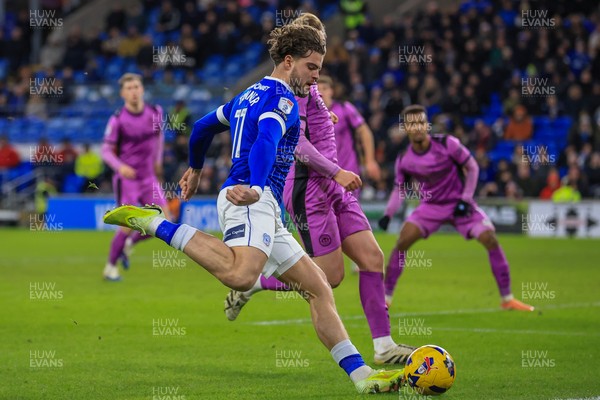 040126 - Cardiff City v Wigan Athletic - Sky Bet League 1 - Ollie Tanner of Cardiff City