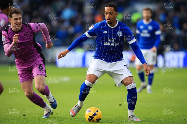 040126 - Cardiff City v Wigan Athletic - Sky Bet League 1 - Chris Willock of Cardiff City