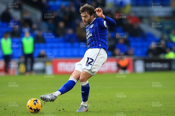 040126 - Cardiff City v Wigan Athletic - Sky Bet League 1 - Calum Chambers of Cardiff City