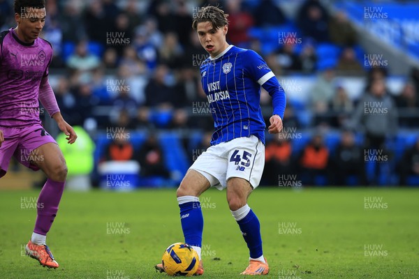 040126 - Cardiff City v Wigan Athletic - Sky Bet League 1 - Cian Ashford of Cardiff City