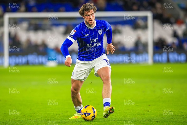 040126 - Cardiff City v Wigan Athletic - Sky Bet League 1 - Ollie Tanner of Cardiff City