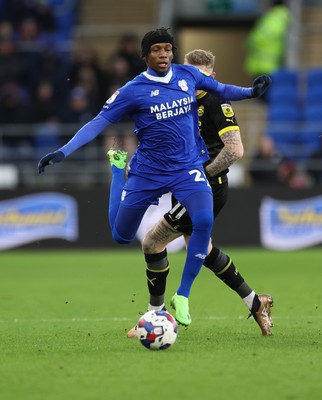 140123 - Cardiff City v Wigan Athletic, EFL Sky Bet Championship - Jaden Philogene of Cardiff City gets away from James McClean of Wigan Athletic