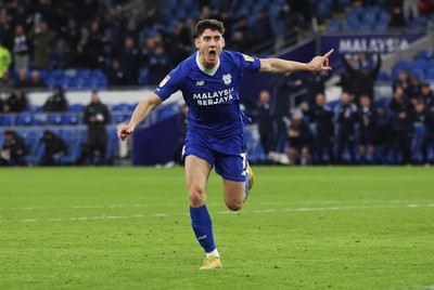 140123 - Cardiff City v Wigan Athletic, EFL Sky Bet Championship - Callum O'Dowda of Cardiff City celebrates after scoring goal