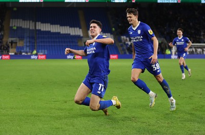 140123 - Cardiff City v Wigan Athletic, EFL Sky Bet Championship - Callum O'Dowda of Cardiff City celebrates after scoring goal